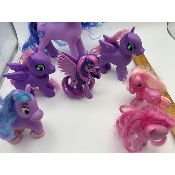 My Little Pony Figurine Lot - 7 Pieces - Various Colors & Characters - Picture 3 of 8